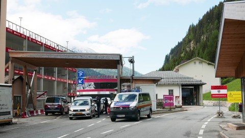 The Brenner Pass, Bild 10